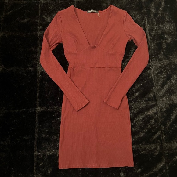 Naked Wardrobe Bodycon - Picture 5 of 8